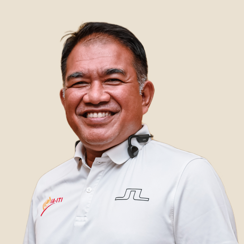 Rinaldy Macellak, S.T